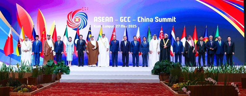 李强出席东盟-中国-海合会峰会XxjpsgC007003_20250528_PEPFN0A001.JPG