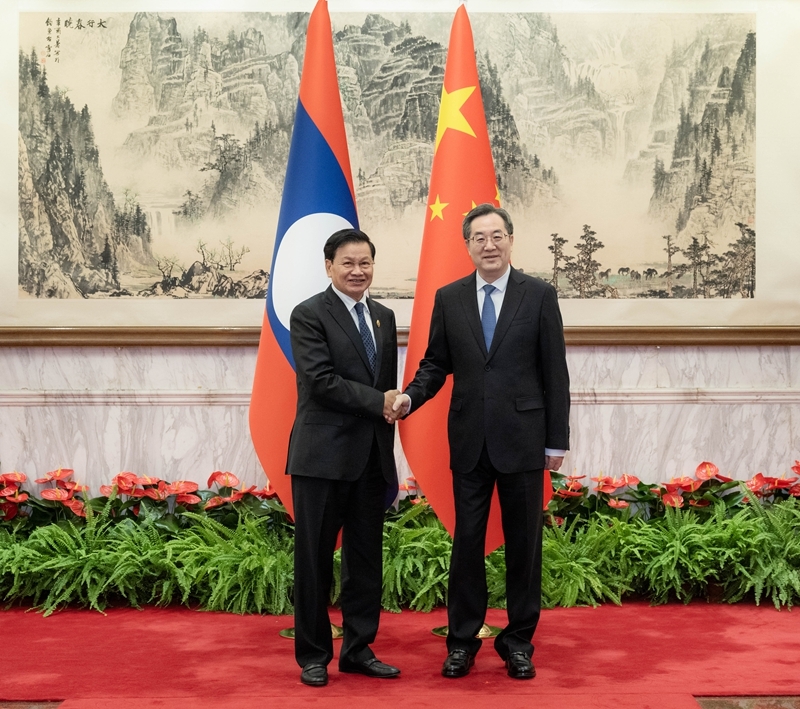 丁薛祥会见老挝人民革命党中央总书记、国家主席通伦XxjpsgC000363_20250904_PEPFN0A001(1).JPG